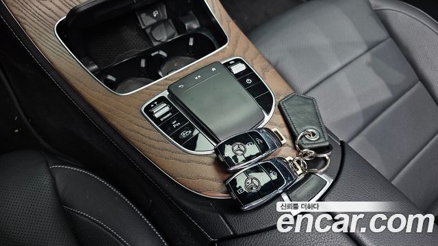 Mercedes-Benz E-Class E300e 4MATIC Exclusive