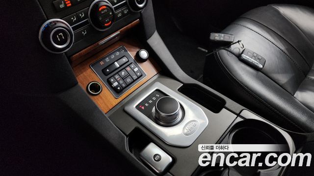 Land Rover Discovery 3.0 SDV6 SE