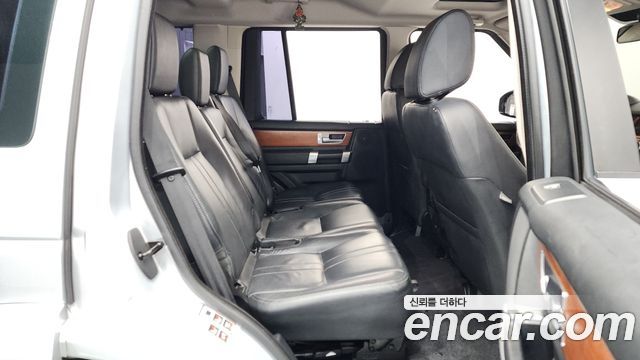 Land Rover Discovery 3.0 SDV6 SE