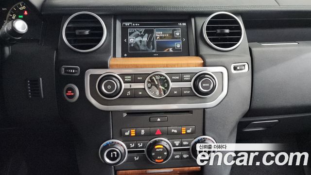 Land Rover Discovery 3.0 SDV6 SE