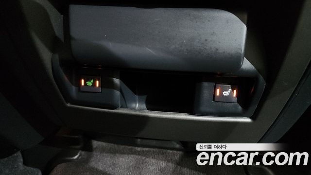 Land Rover Discovery 3.0 SDV6 SE