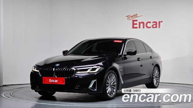 BMW 5-Series 530e Luxury