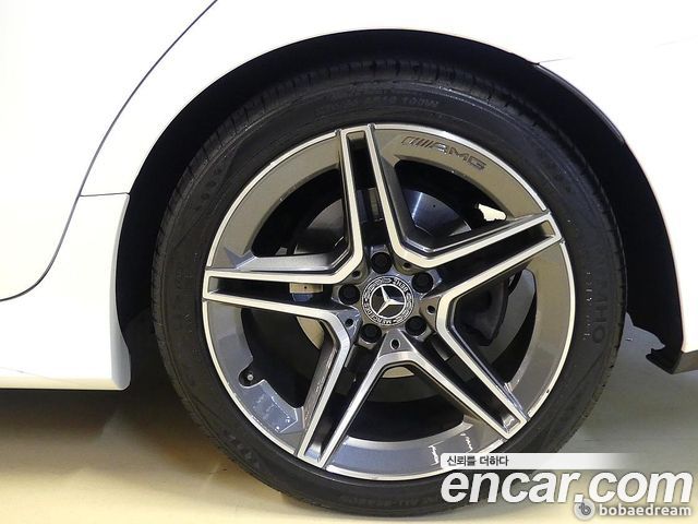 Mercedes-Benz CLS-Class CLS300d AMG Line