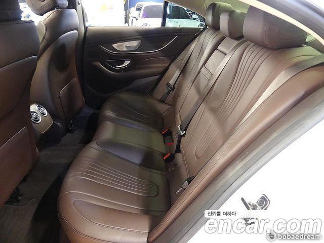 Mercedes-Benz CLS-Class CLS300d AMG Line