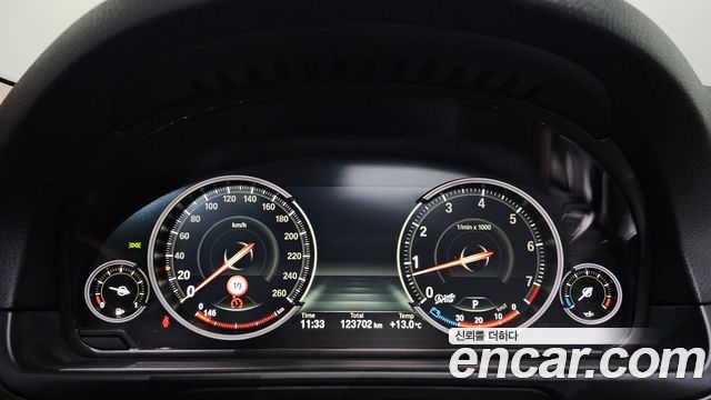 BMW 5-Series 528i xDrive M Aero Dynamic