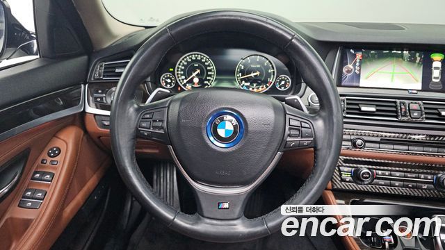 BMW 5-Series 528i xDrive M Aero Dynamic
