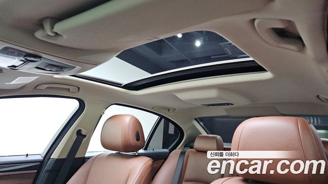 BMW 5-Series 528i xDrive M Aero Dynamic