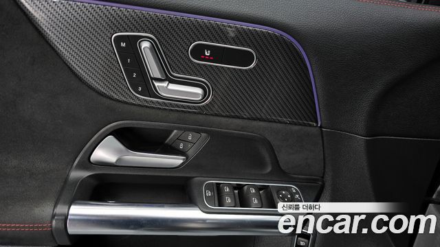Mercedes-Benz GLA-Class GLA250 4MATIC