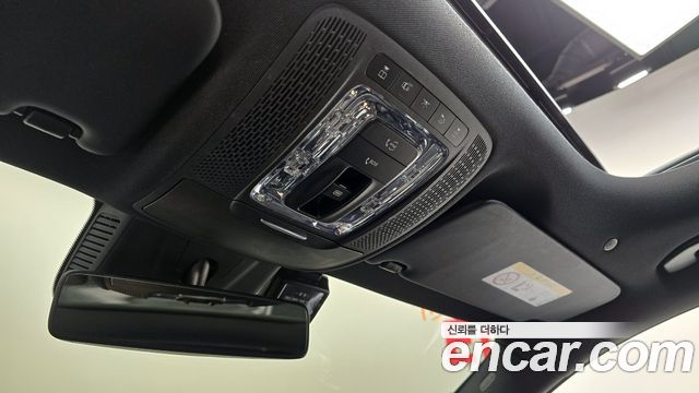 Mercedes-Benz GLA-Class GLA250 4MATIC