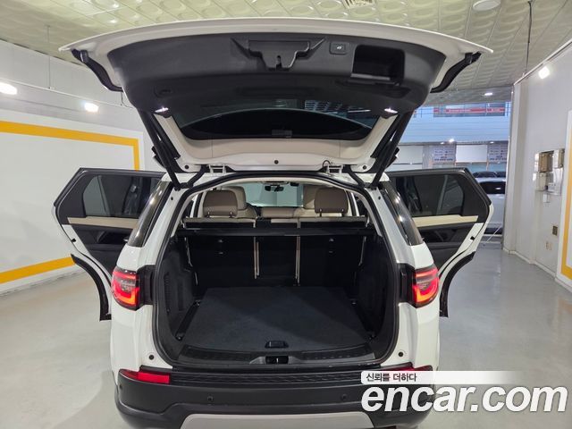 Land Rover Discovery Sport P250 SE