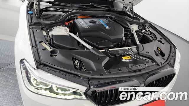 BMW 5-Series 530e M Sport
