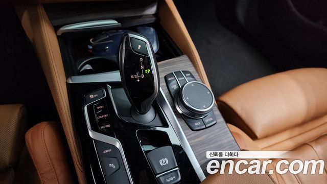 BMW 5-Series 530e M Sport