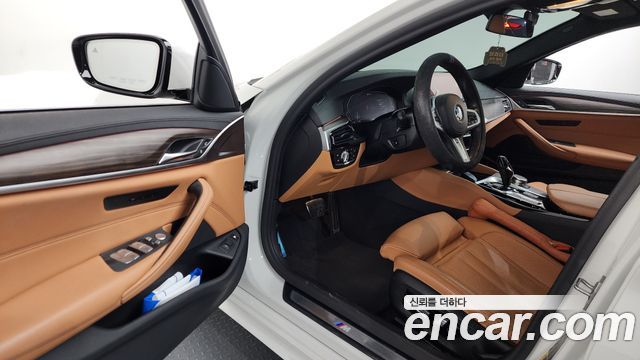 BMW 5-Series 530e M Sport