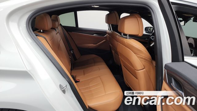 BMW 5-Series 530e M Sport