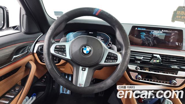 BMW 5-Series 530e M Sport
