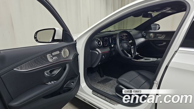 Mercedes-Benz E-Class E350 4MATIC Exclusive