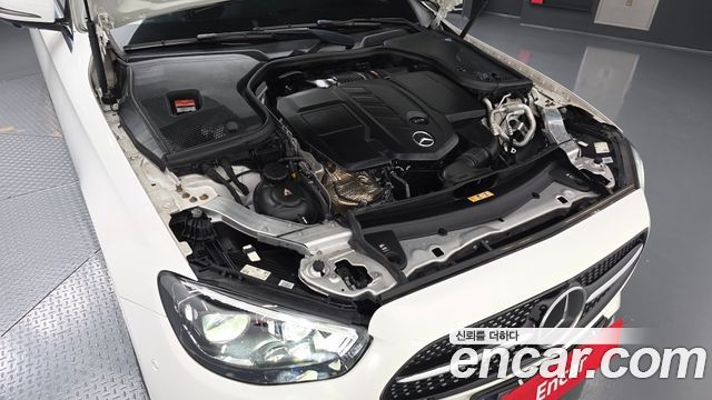 Mercedes-Benz E-Class E220d 4MATIC AMG Line
