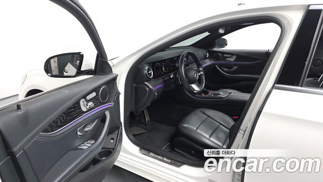 Mercedes-Benz E-Class E220d 4MATIC AMG Line