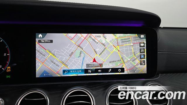 Mercedes-Benz E-Class E220d 4MATIC AMG Line