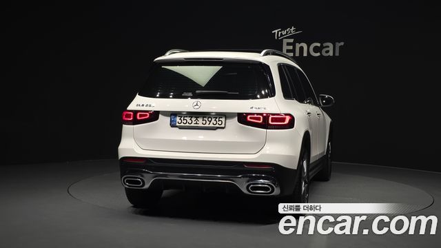 Mercedes-Benz GLB-Class GLB250 4MATIC