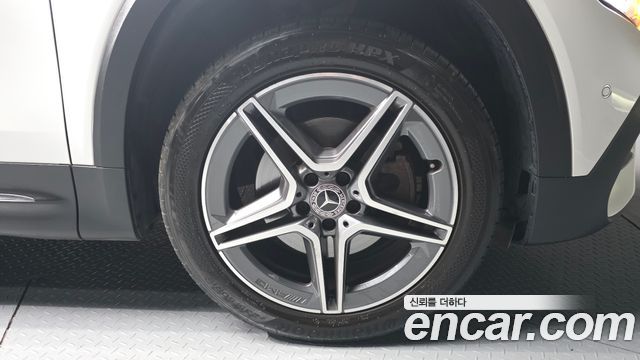 Mercedes-Benz GLB-Class GLB250 4MATIC