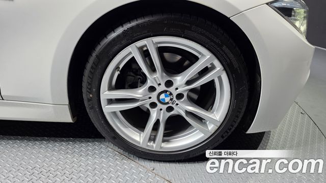 BMW 3-Series 330i M Sport