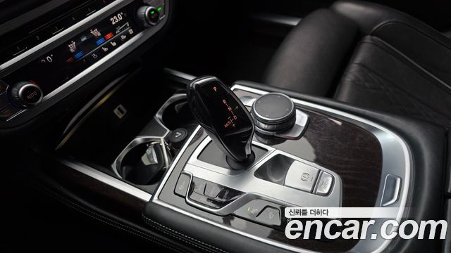 BMW 7-Series 740Li xDrive