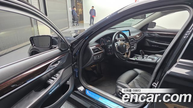 BMW 7-Series 740Li xDrive