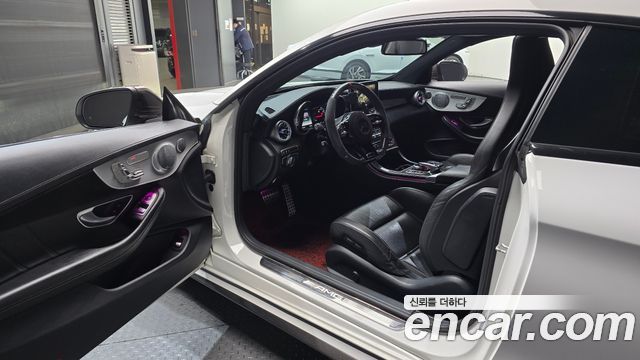 Mercedes-Benz C-Class C63 AMG Coupe