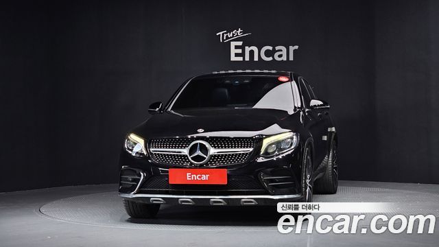 Mercedes-Benz GLC-Class GLC300 4MATIC AMG Line Coupe