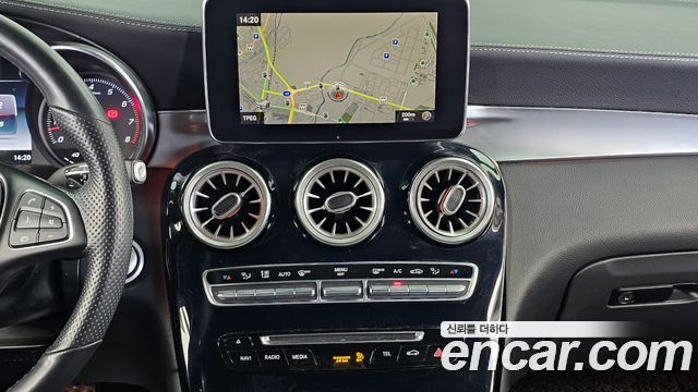 Mercedes-Benz GLC-Class GLC300 4MATIC AMG Line Coupe
