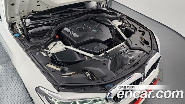 BMW 5-Series 530i xDrive M Sport Package Plus