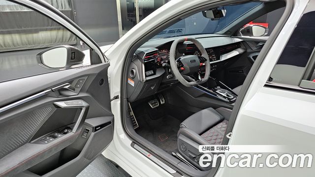 Audi RS3 2.5 TFSI Quattro