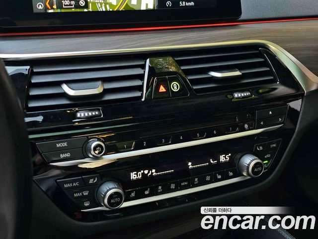 BMW 5-Series 520d Luxury Plus
