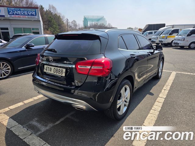 Mercedes-Benz GLA-Class GLA200 d 4MATIC