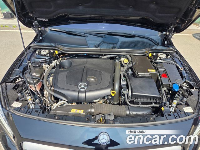 Mercedes-Benz GLA-Class GLA200 d 4MATIC