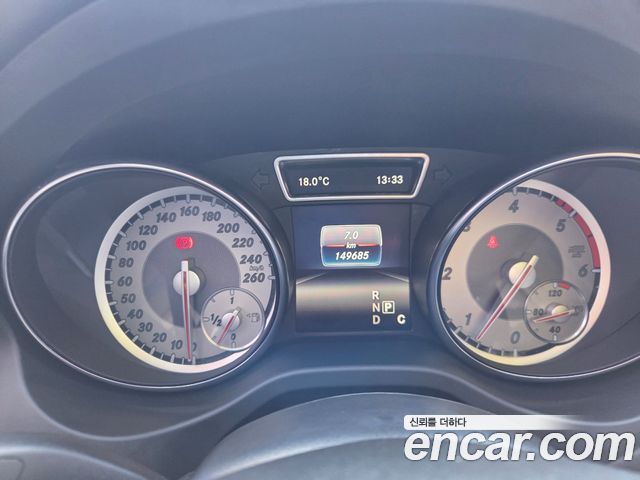 Mercedes-Benz GLA-Class GLA200 d 4MATIC