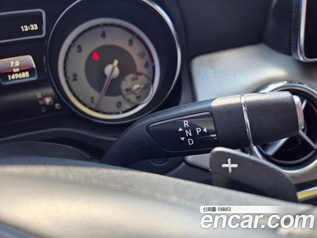 Mercedes-Benz GLA-Class GLA200 d 4MATIC