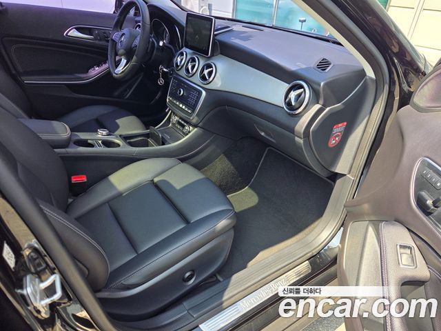 Mercedes-Benz GLA-Class GLA200 d 4MATIC