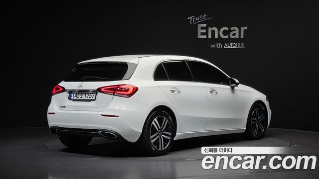Mercedes-Benz A-Class A220 Hatchback