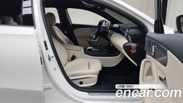 Mercedes-Benz A-Class A220 Hatchback