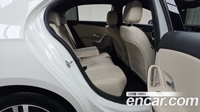 Mercedes-Benz A-Class A220 Hatchback