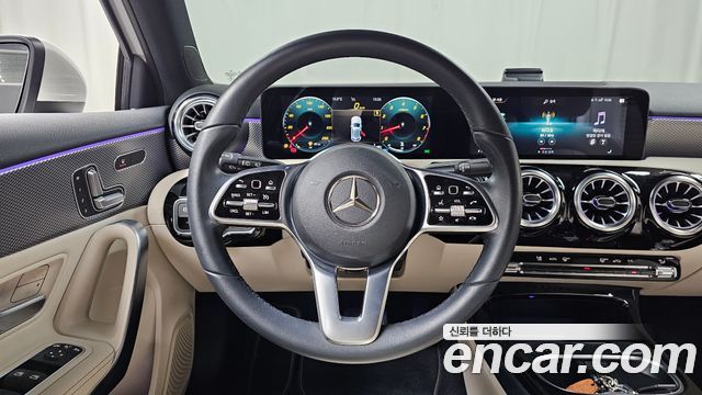 Mercedes-Benz A-Class A220 Hatchback