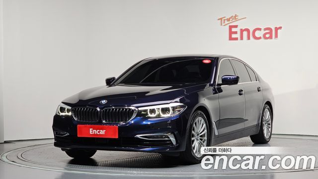 BMW 5-Series 520i Luxury