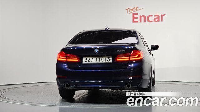 BMW 5-Series 520i Luxury
