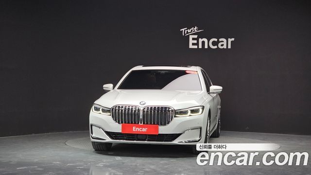 BMW 7-Series 740Li xDrive Design Pure Excellence