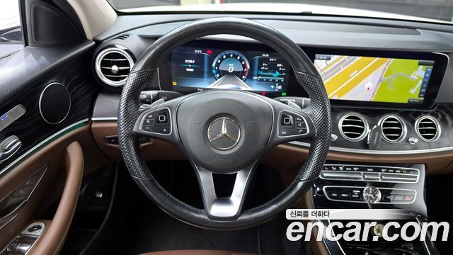 Mercedes-Benz E-Class E300 Avantgarde