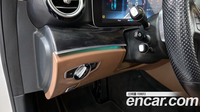 Mercedes-Benz E-Class E300 Avantgarde