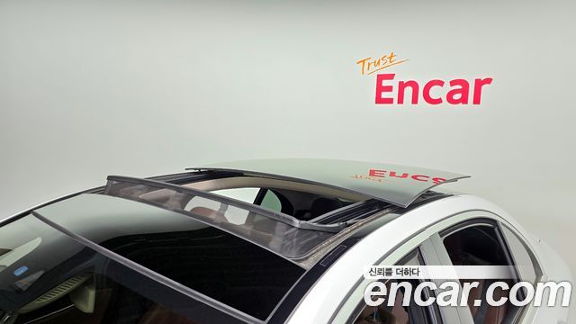Mercedes-Benz E-Class E300 Avantgarde