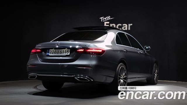 Mercedes-Benz E-Class E450 4MATIC Exclusive